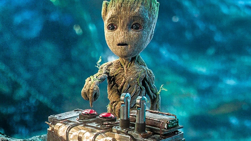 groot_red_pick